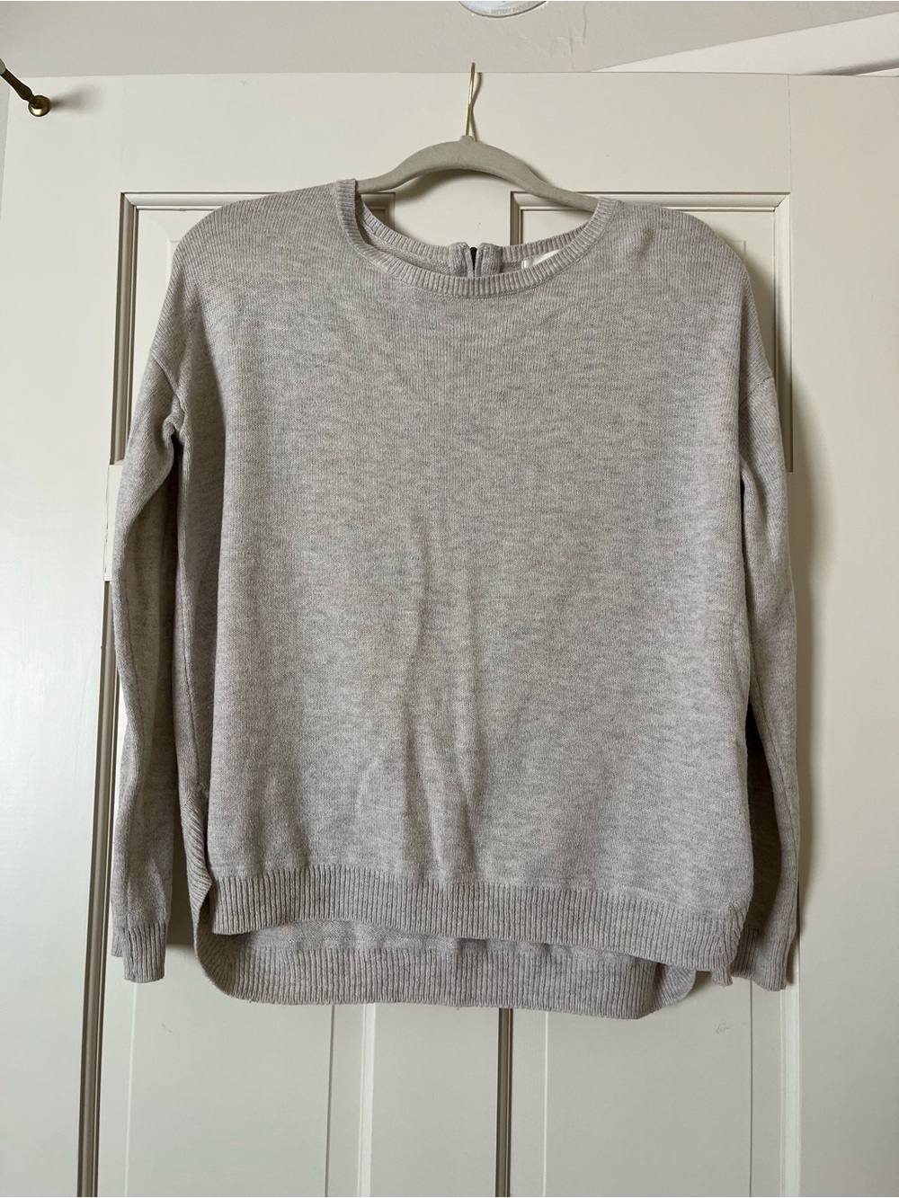 H&M Women’s Wool Blend Oversized Sweater Size Small Zipper Beige Basic Casual